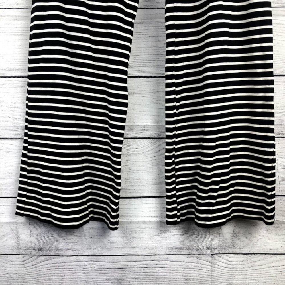 New York & Co Stretch Knit Striped Wide Leg Pant 4 - Picture 6 of 12